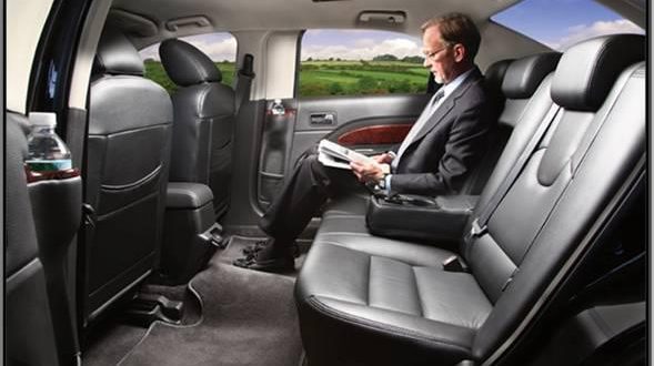 Corporate Limo Service Chicago, Private Car Service O'Hare