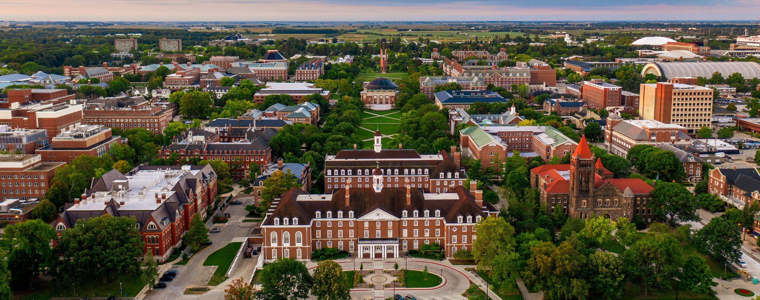 University of Illinois at Urbana-Champaign Limousine Services